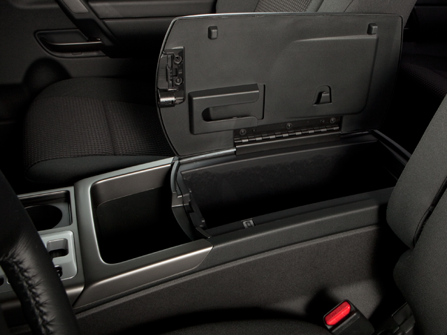 2012 Nissan Titan SV