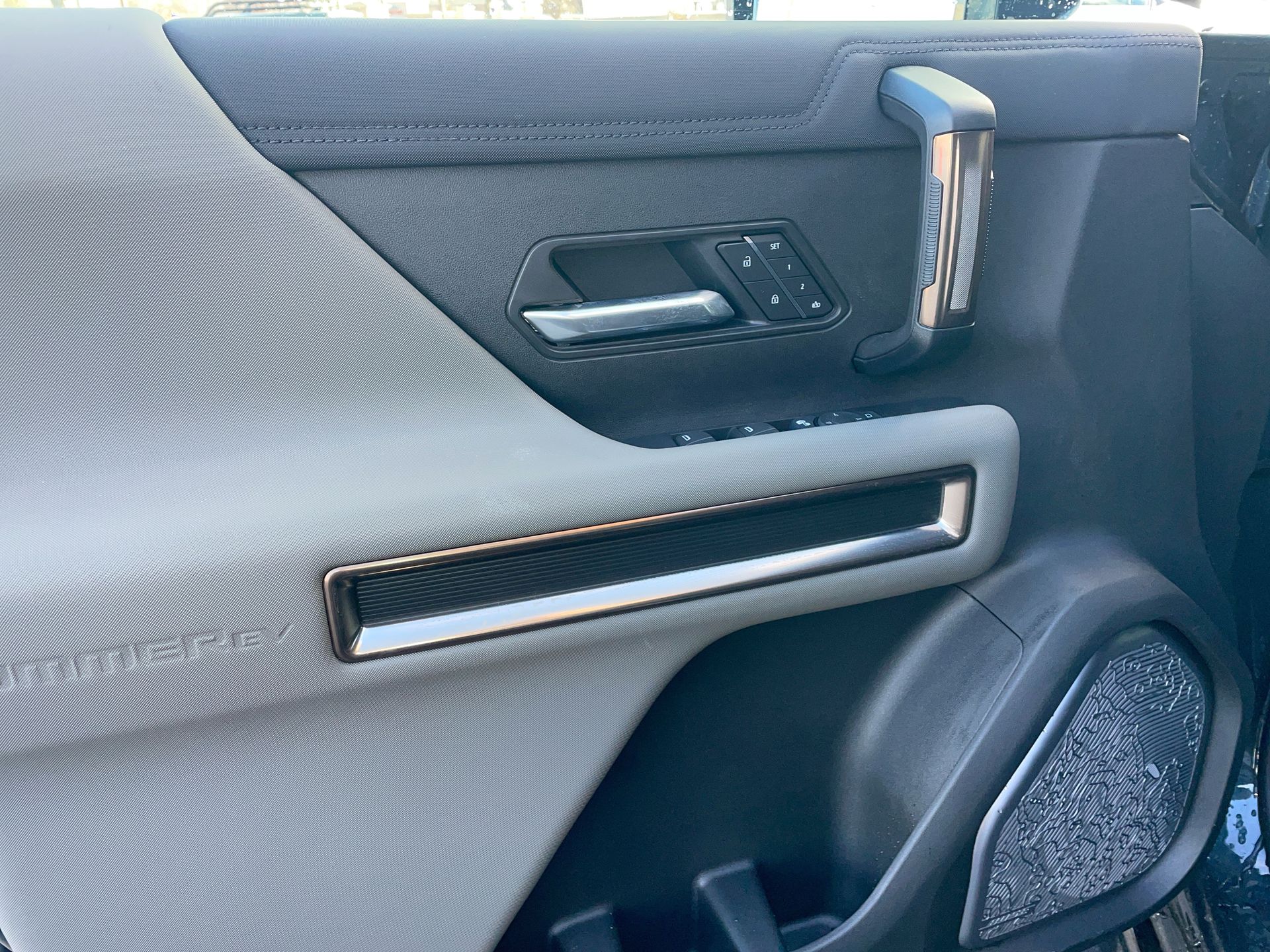 2025 GMC HUMMER EV SUV 3X