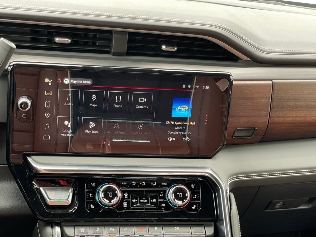 2026 GMC Sierra 3500 HD Denali Ultimate DRW