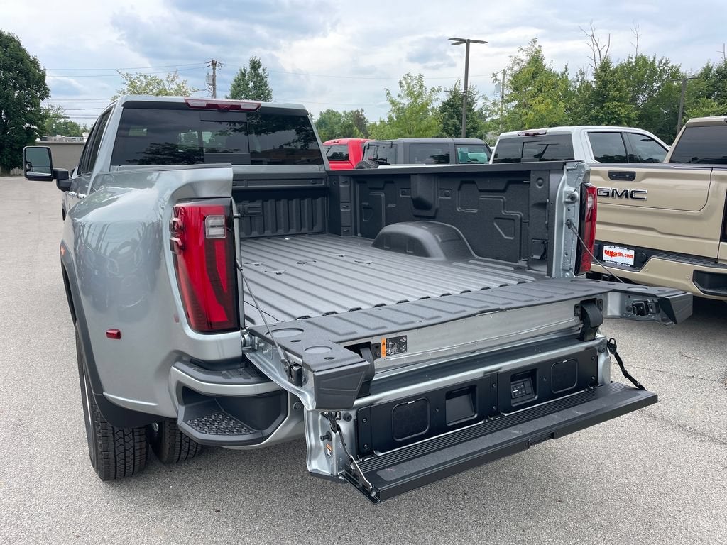 2026 GMC Sierra 3500 HD Denali Ultimate DRW