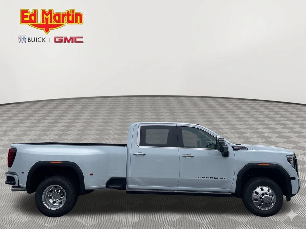 2026 GMC Sierra 3500 HD Denali Ultimate DRW