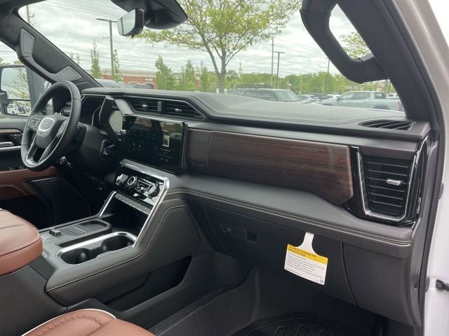 2026 GMC Sierra 3500 HD Denali Ultimate DRW