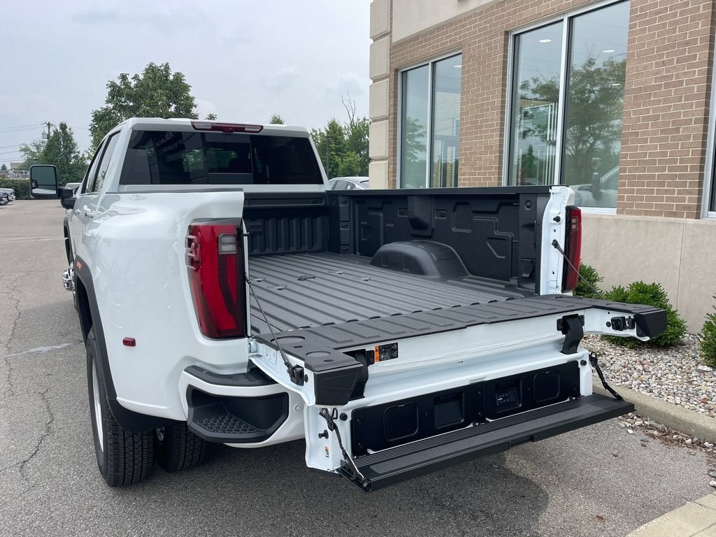 2026 GMC Sierra 3500 HD Denali Ultimate DRW