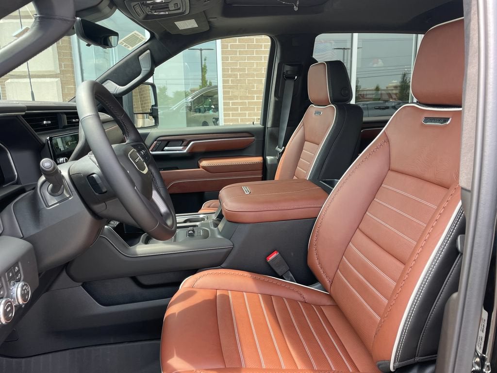 2026 GMC Sierra 3500 HD Denali Ultimate DRW