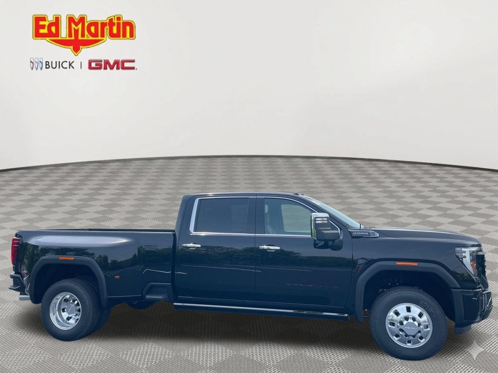 2026 GMC Sierra 3500 HD Denali Ultimate DRW