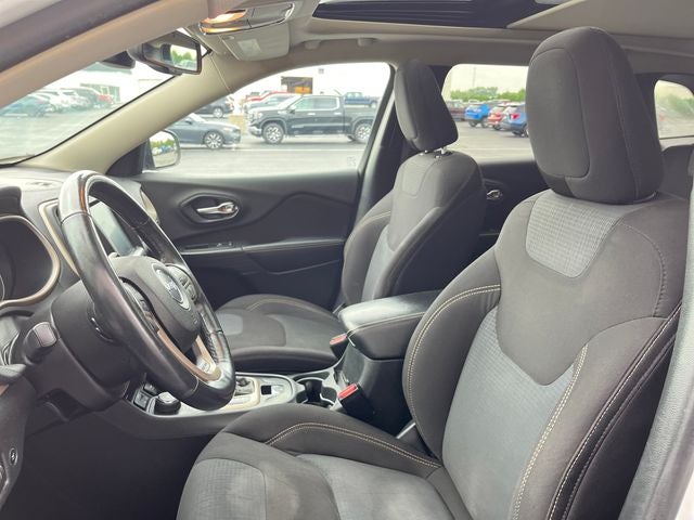 2016 Jeep Cherokee Altitude