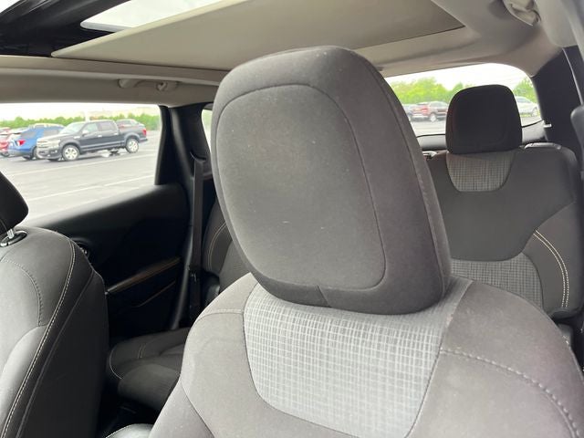 2016 Jeep Cherokee Altitude