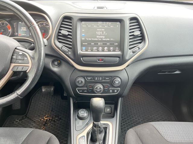 2016 Jeep Cherokee Altitude
