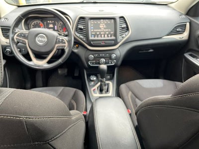 2016 Jeep Cherokee Altitude