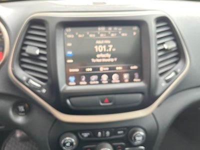2016 Jeep Cherokee Altitude