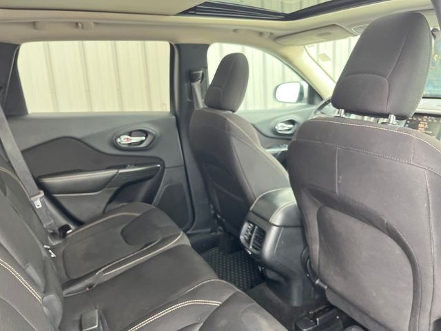 2016 Jeep Cherokee Altitude