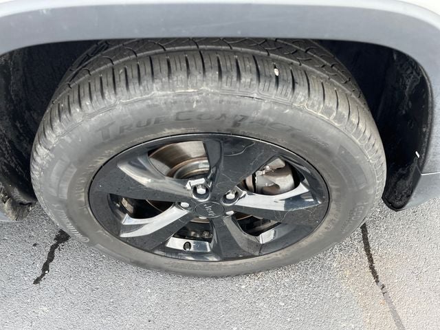 2016 Jeep Cherokee Altitude