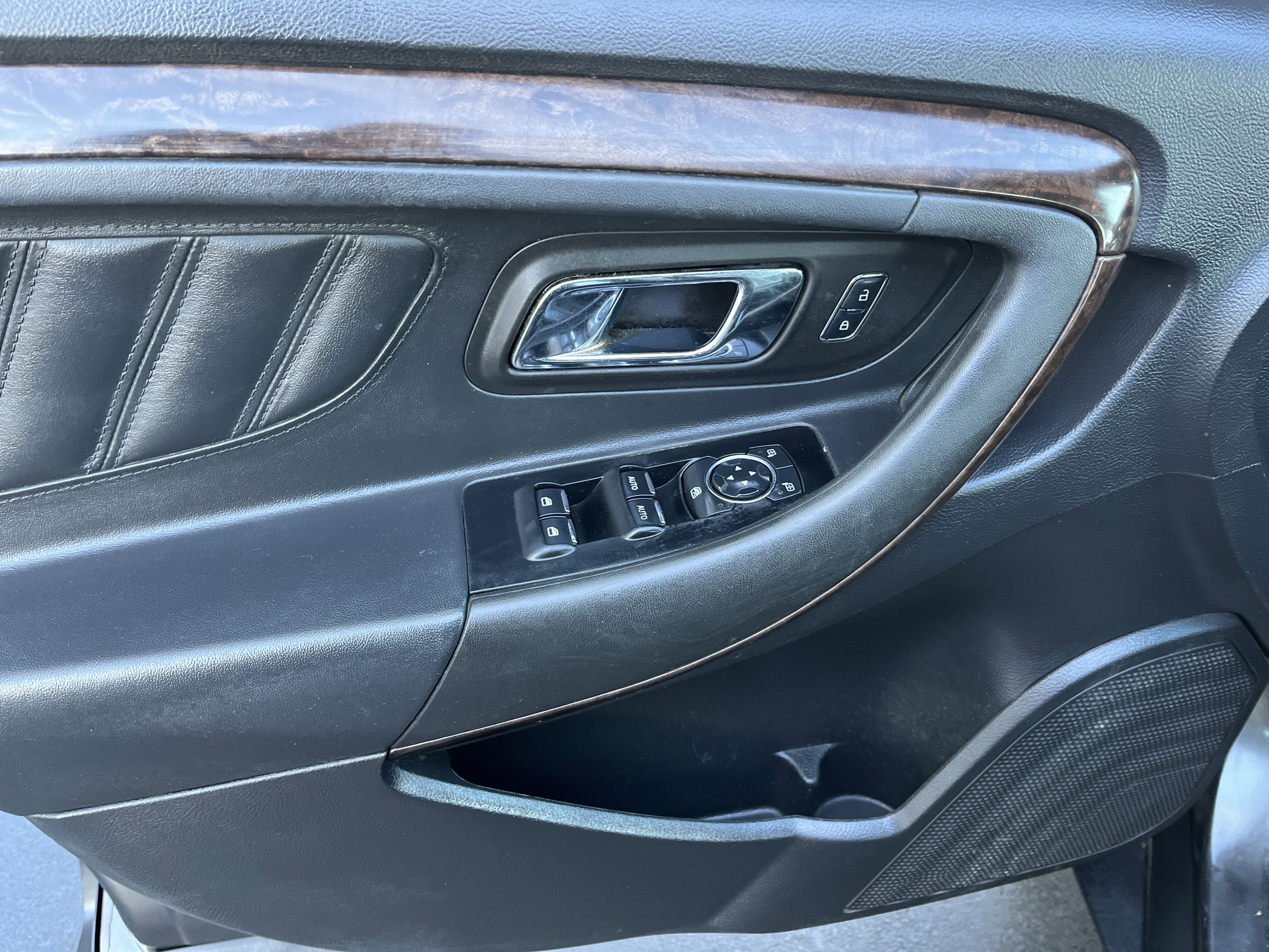 2015 Ford Taurus Limited