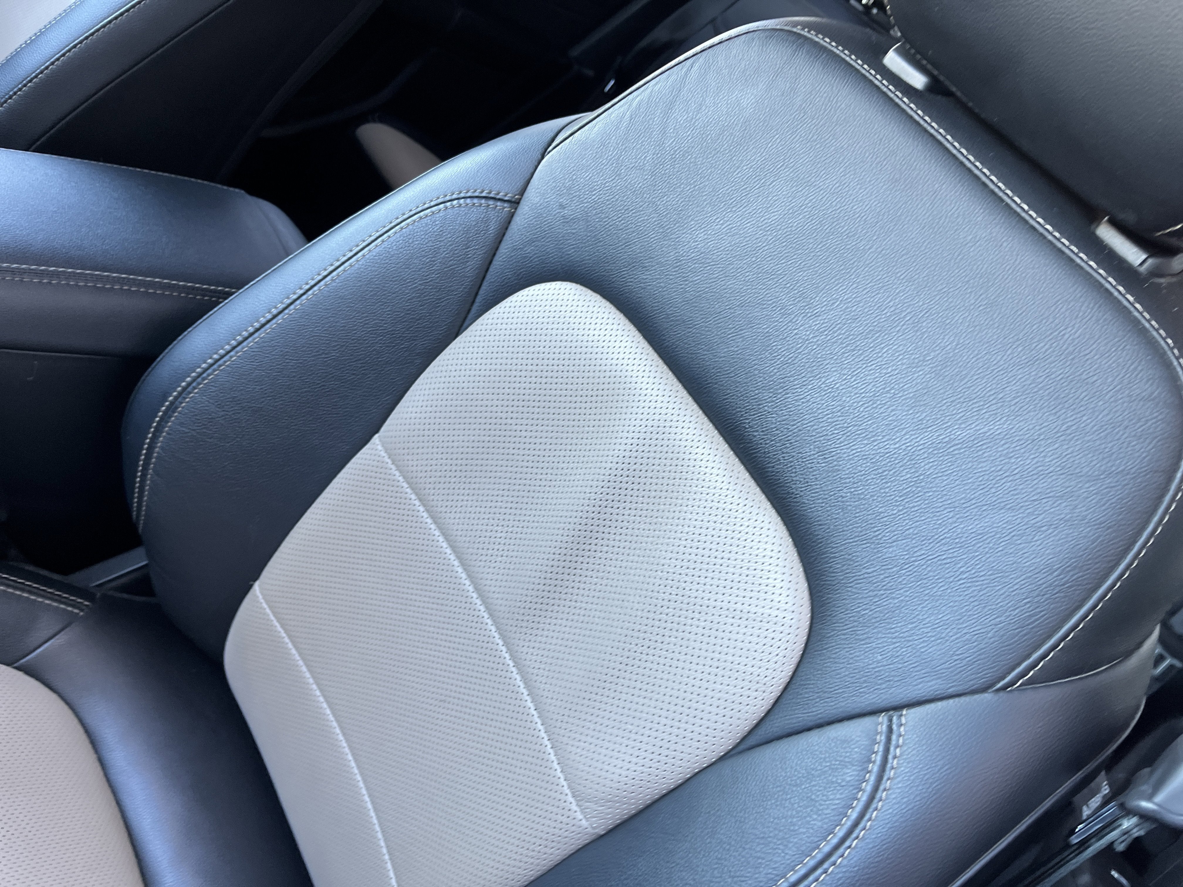 2022 Ford Escape Titanium Hybrid