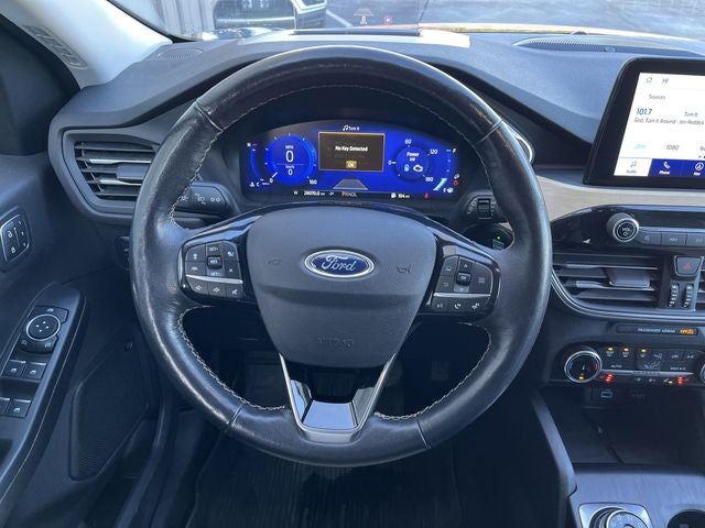 2022 Ford Escape Titanium Hybrid