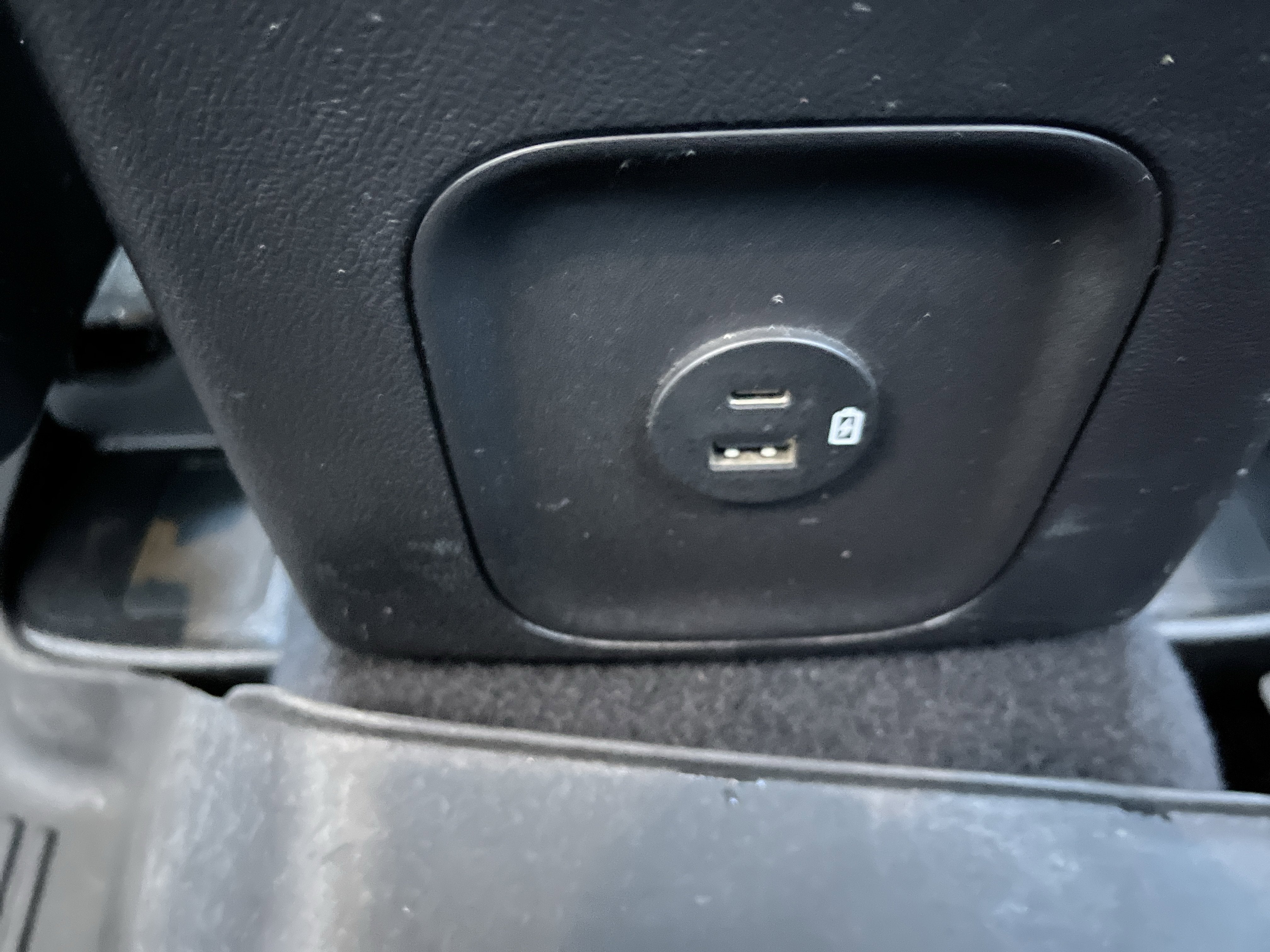 2022 Ford Escape Titanium Hybrid