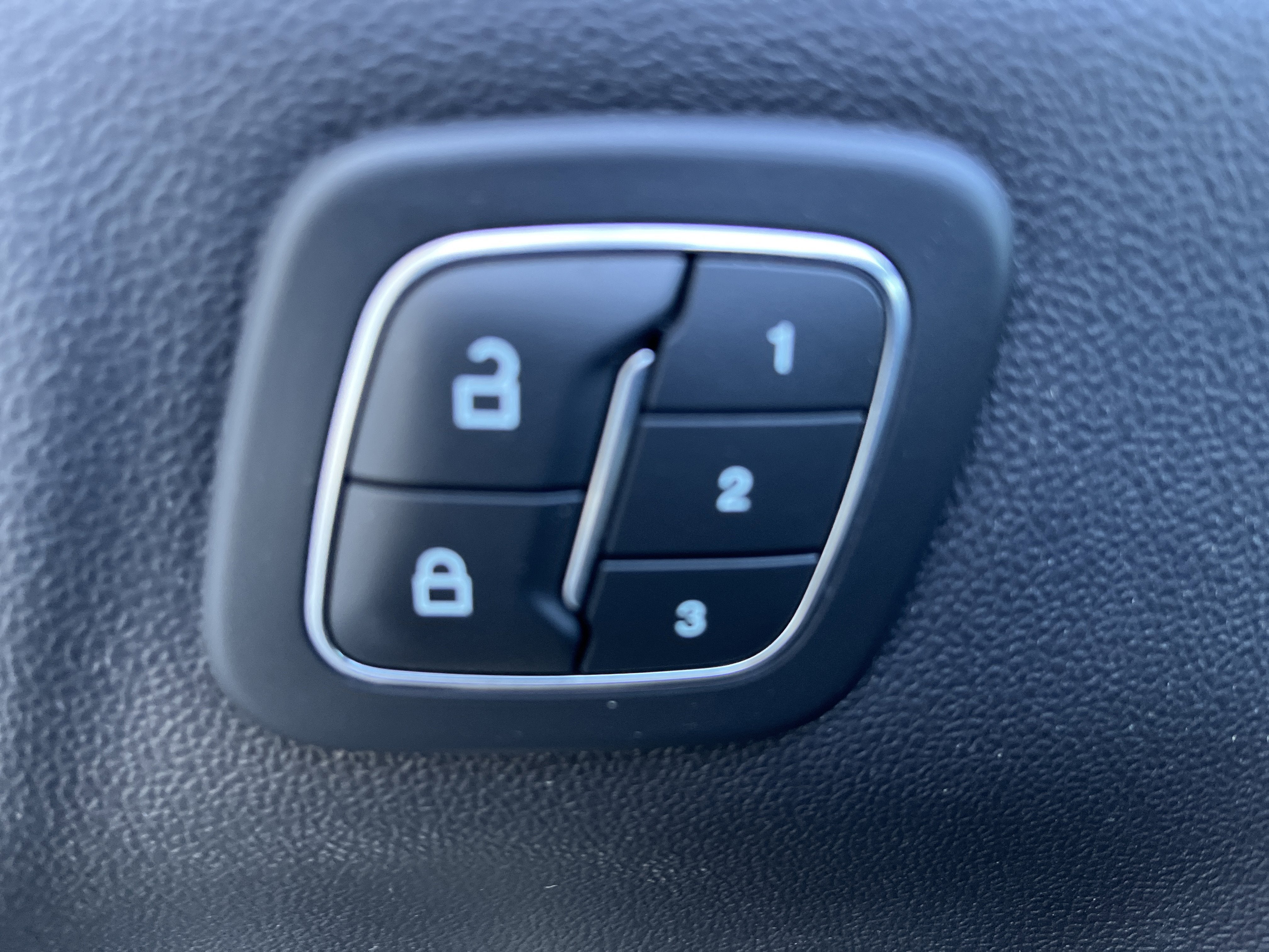 2022 Ford Escape Titanium Hybrid