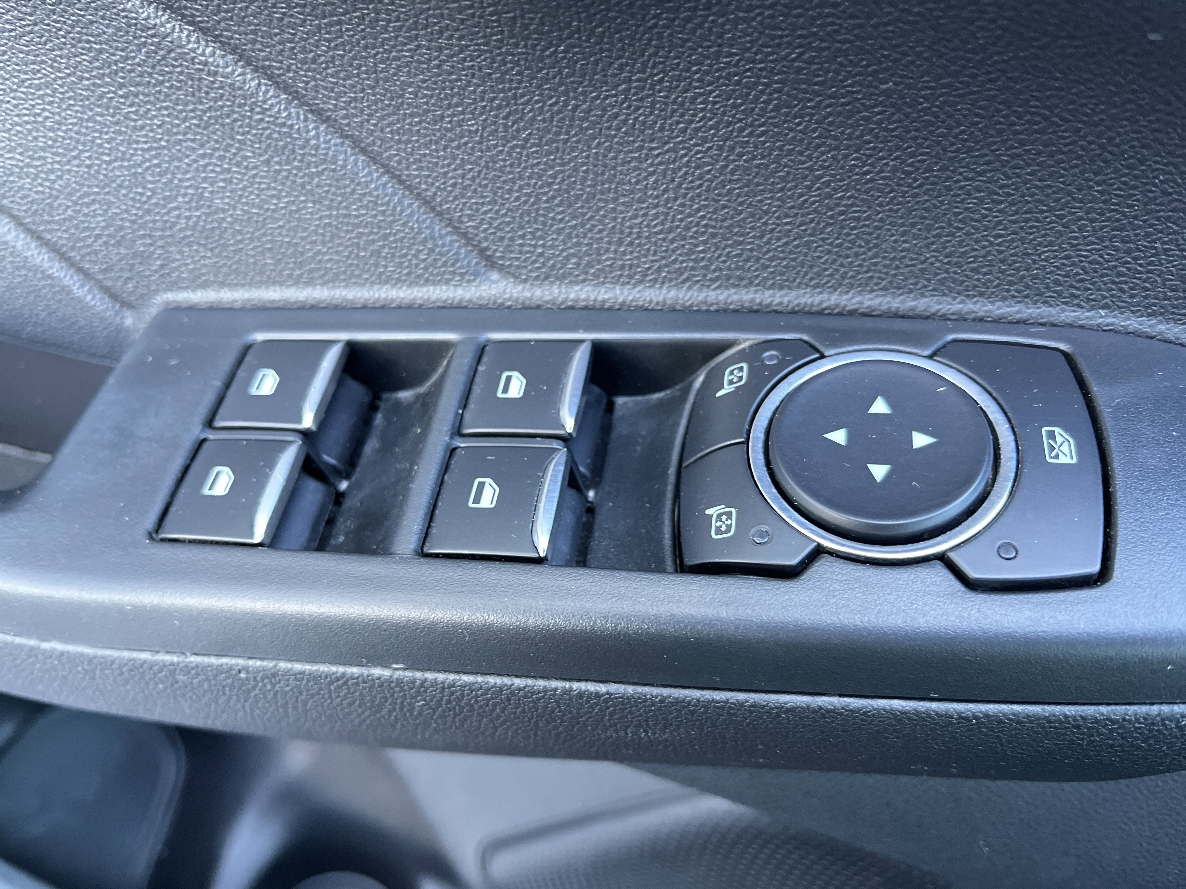 2022 Ford Escape Titanium Hybrid