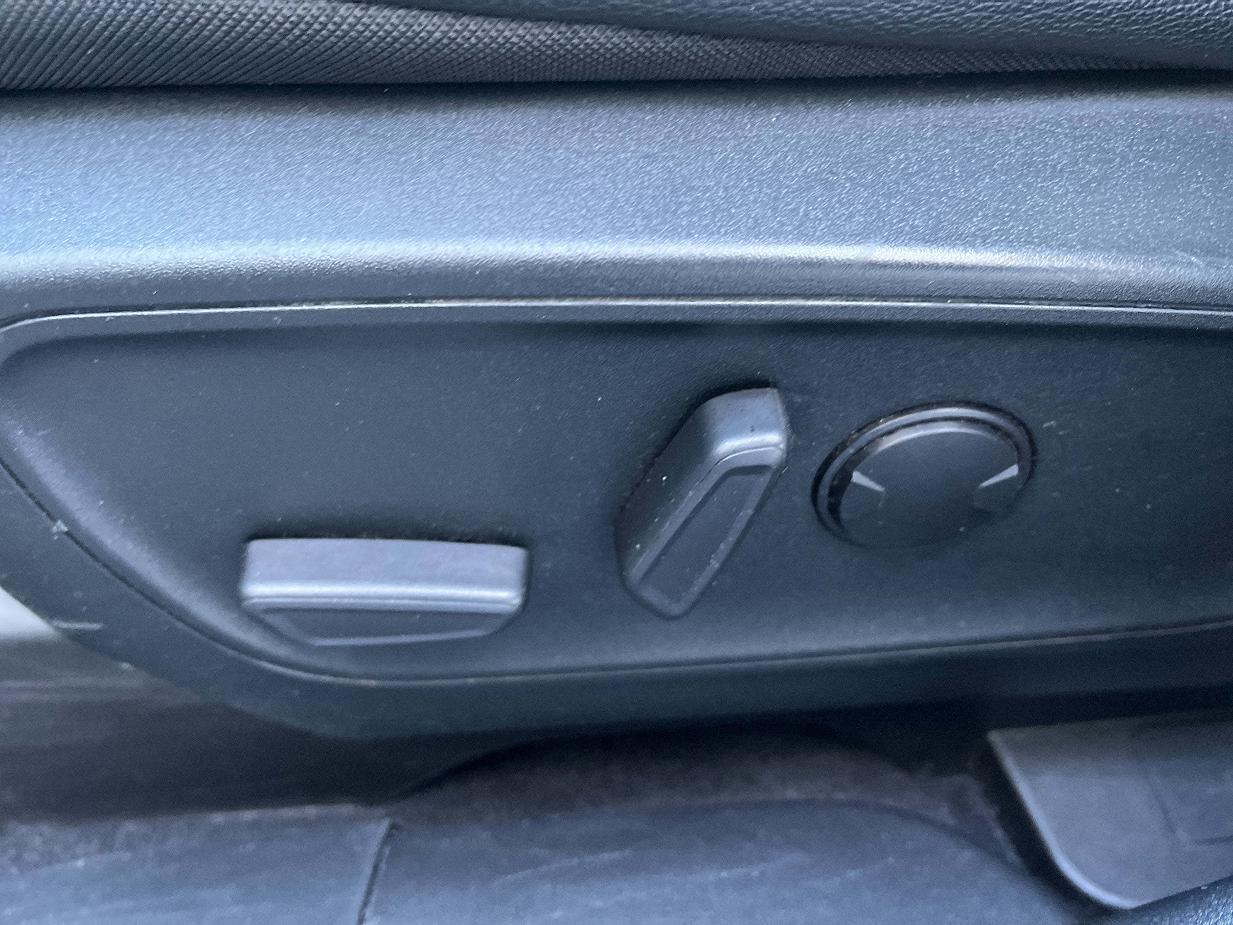 2022 Ford Escape Titanium Hybrid