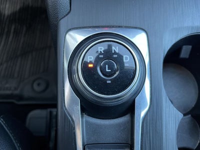 2022 Ford Escape Titanium Hybrid