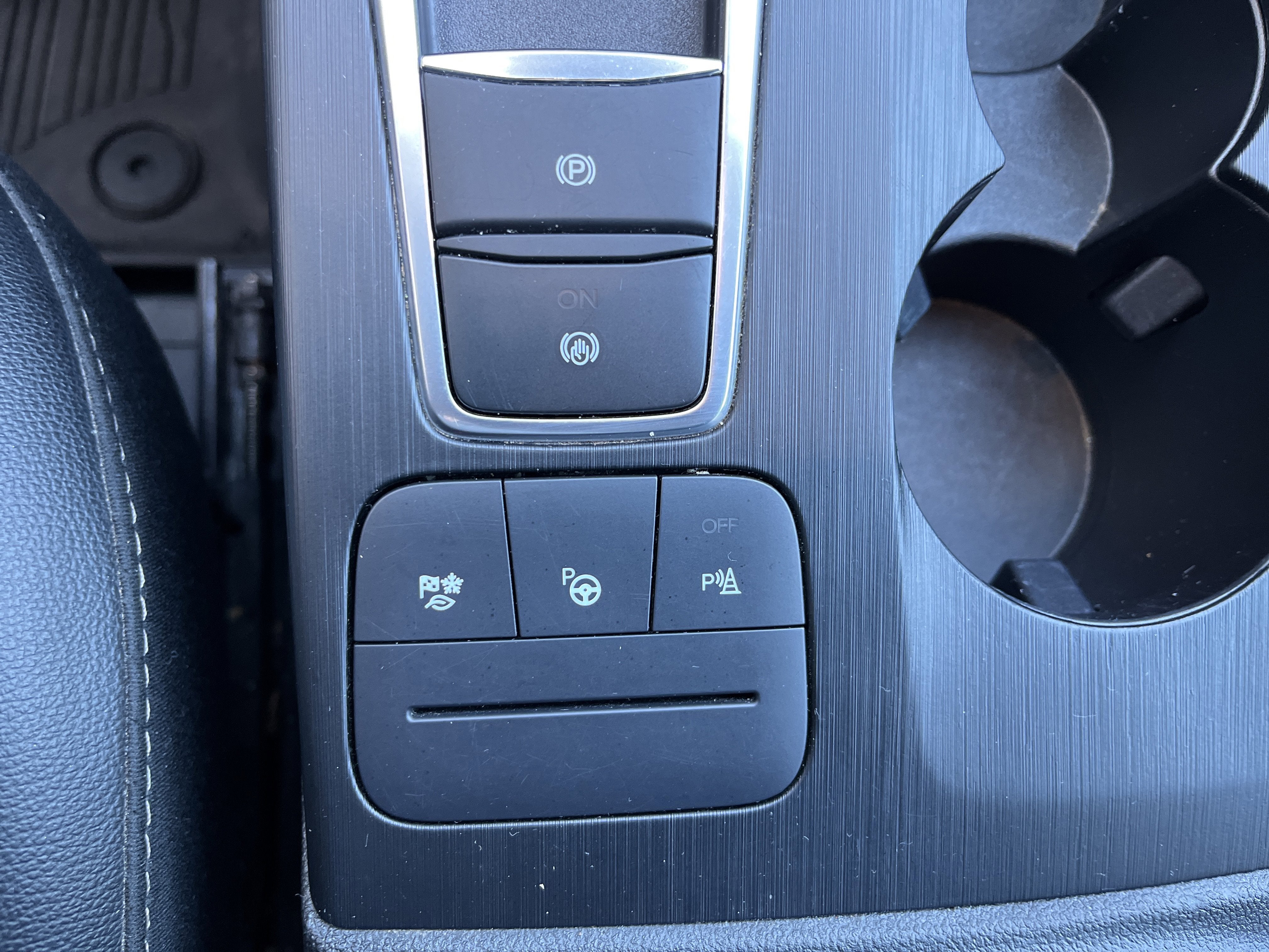 2022 Ford Escape Titanium Hybrid