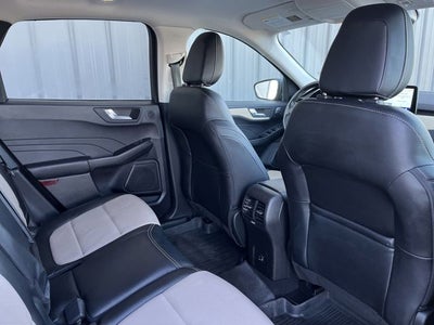 2022 Ford Escape Titanium Hybrid