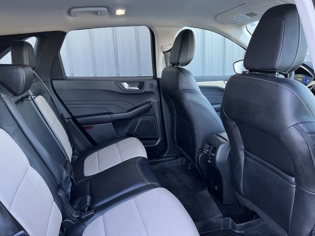 2022 Ford Escape Titanium Hybrid