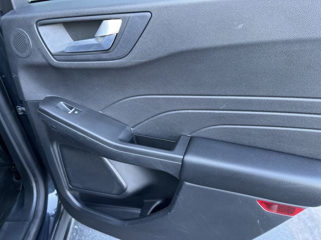 2022 Ford Escape Titanium Hybrid