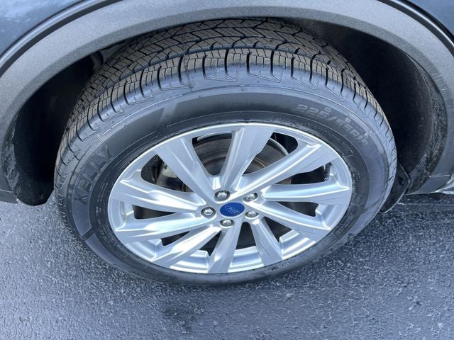 2022 Ford Escape Titanium Hybrid