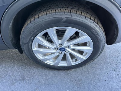 2022 Ford Escape Titanium Hybrid