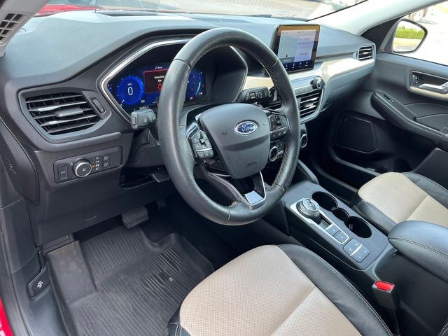 2022 Ford Escape Titanium