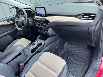 2022 Ford Escape Titanium