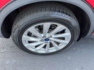 2022 Ford Escape Titanium