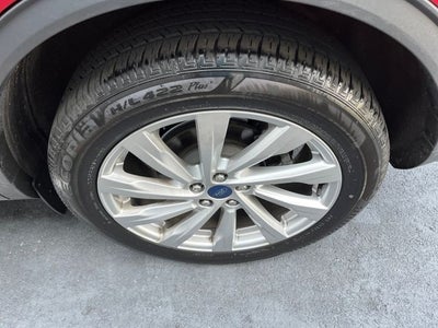 2022 Ford Escape Titanium