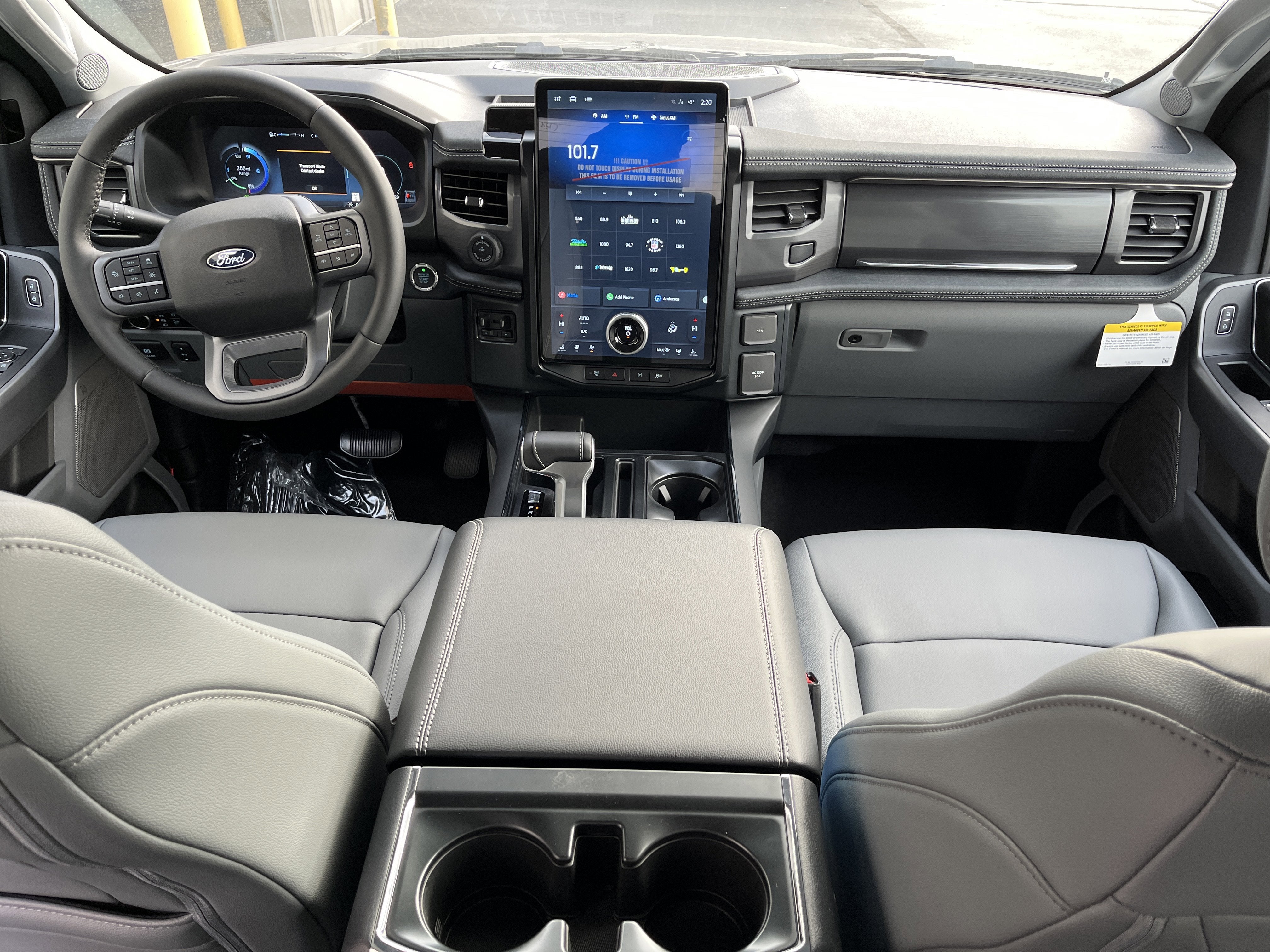 2025 Ford F-150 Lightning Flash