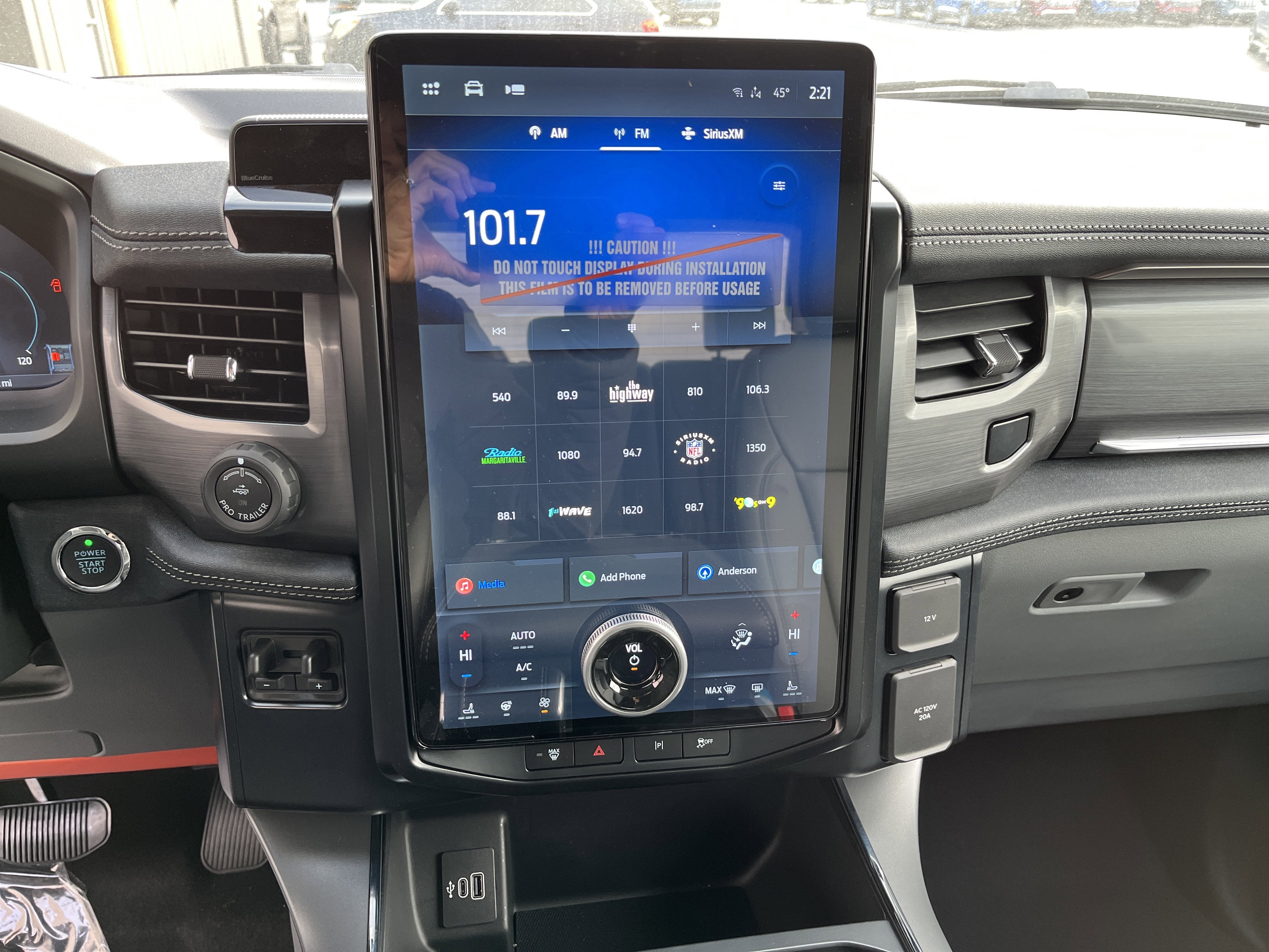 2025 Ford F-150 Lightning Flash