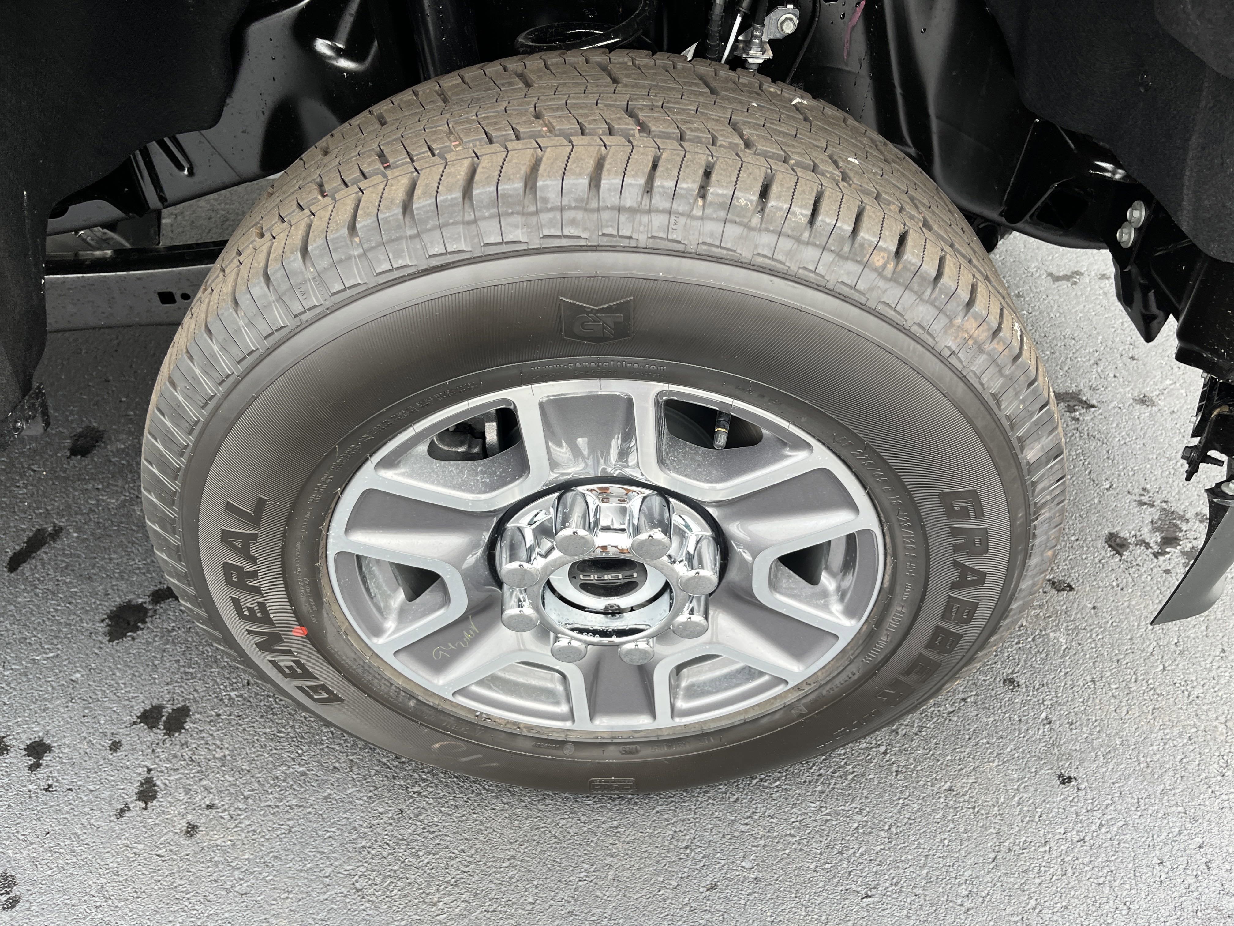 2025 Ford Super Duty F-250 SRW XLT