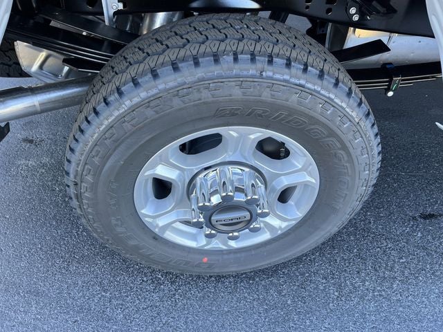 2026 Ford Super Duty F-350 SRW XLT