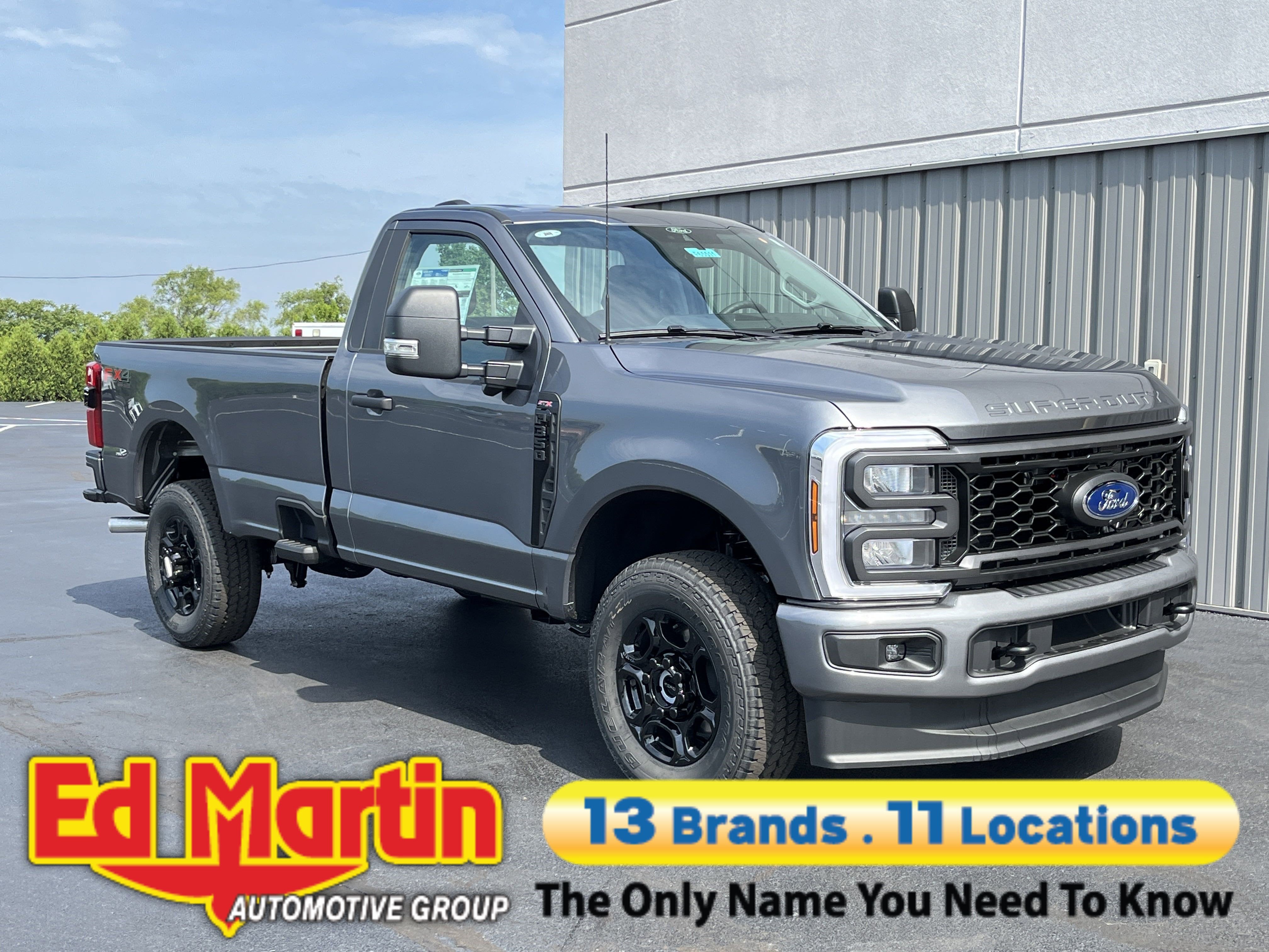 2025 Ford Super Duty F-350 SRW XL