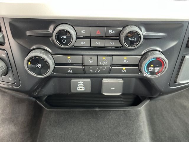 2025 Ford Super Duty F-350 SRW XL