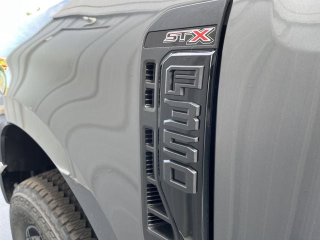 2025 Ford Super Duty F-350 SRW XL
