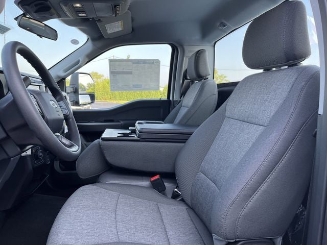 2025 Ford Super Duty F-350 SRW XL