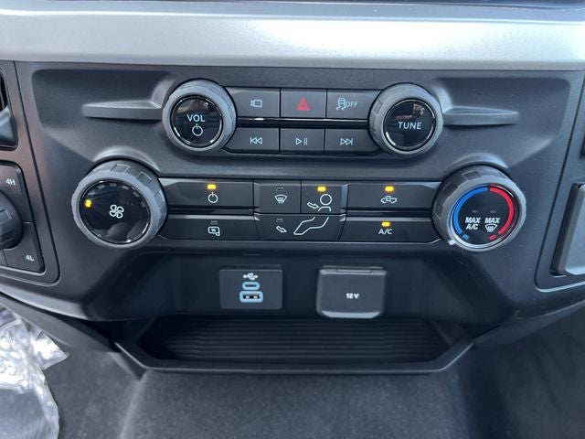 2025 Ford Super Duty F-350 SRW XL