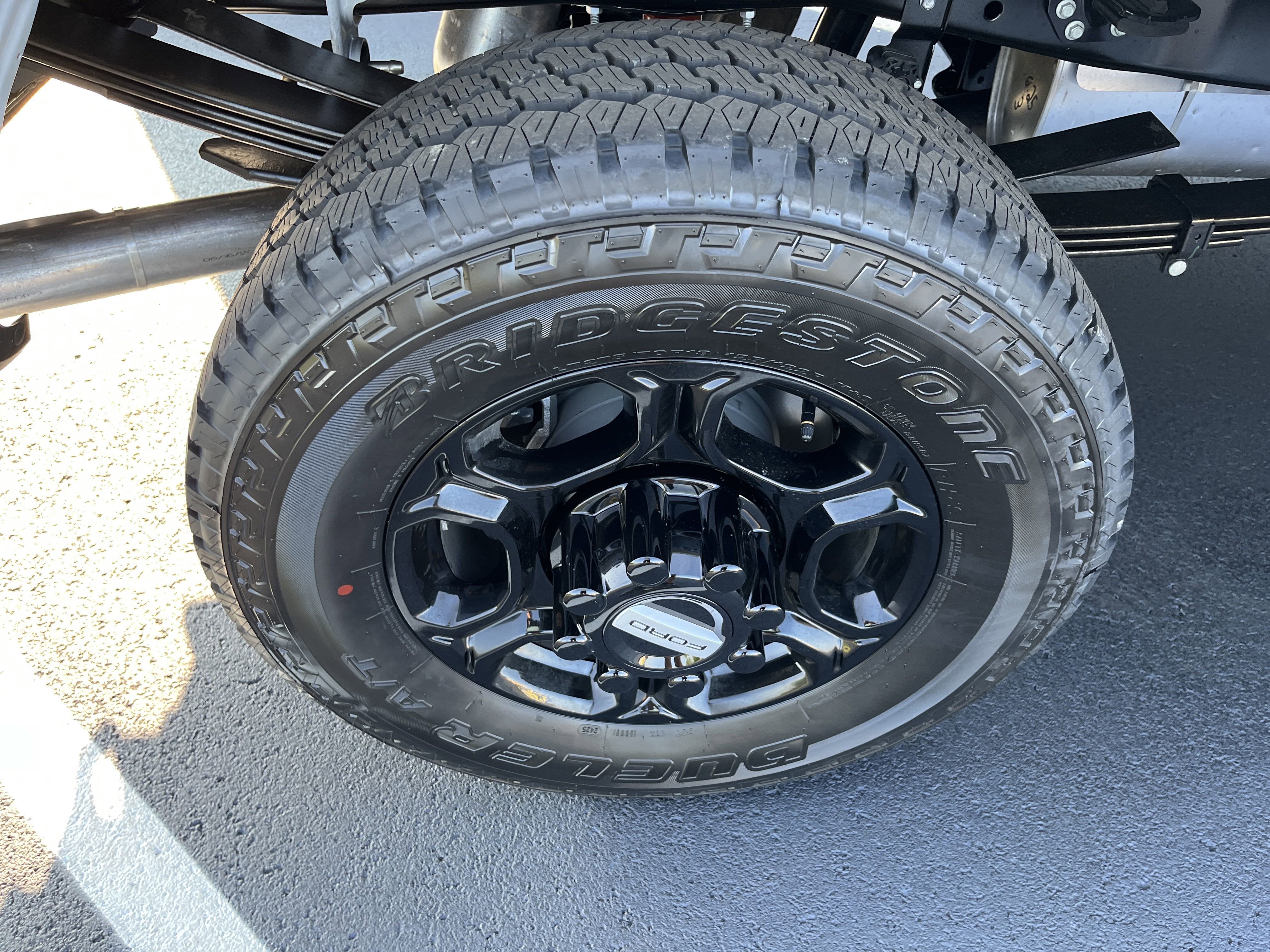 2025 Ford Super Duty F-350 SRW XL