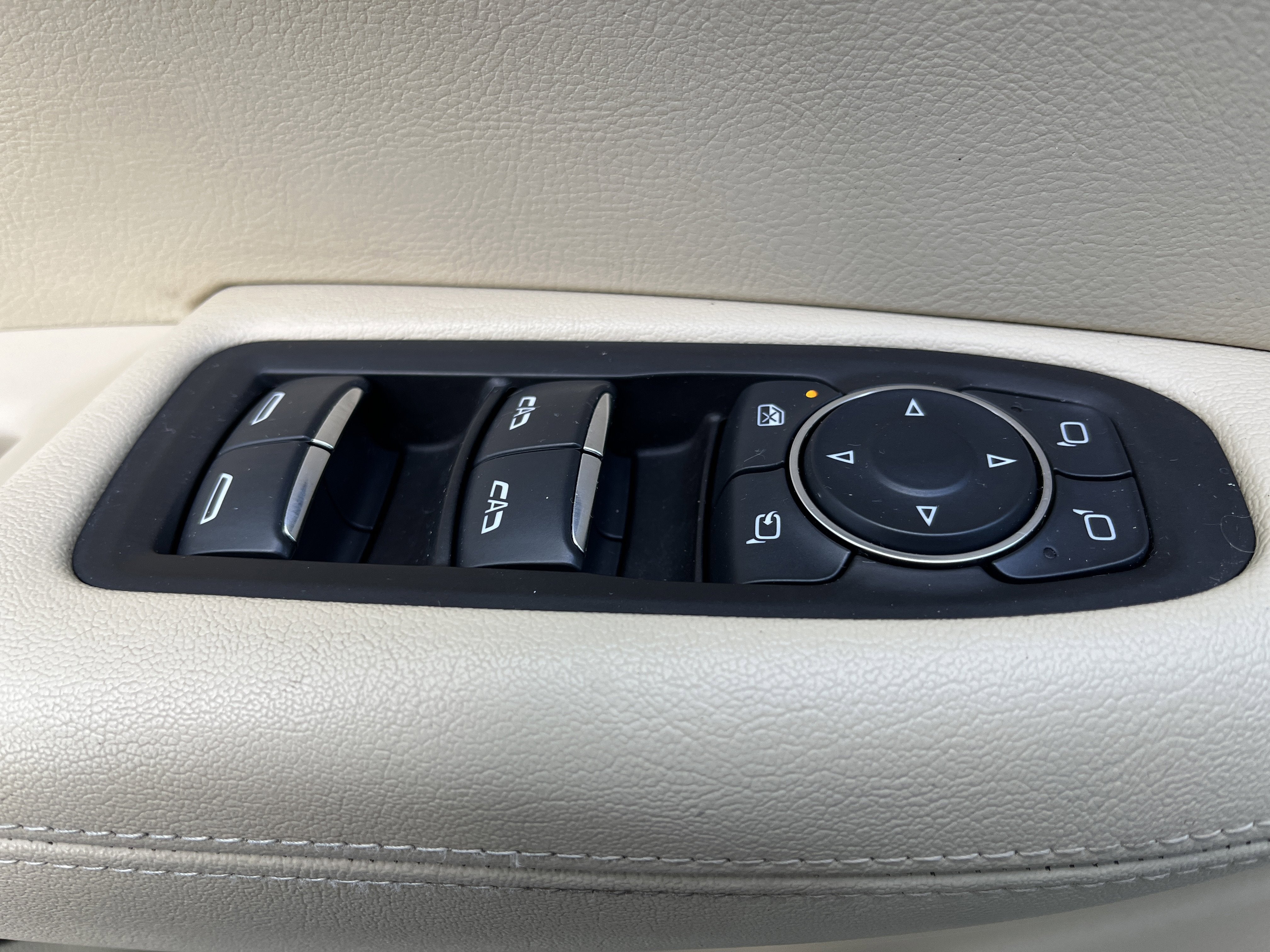 2017 Cadillac XT5 Premium Luxury FWD