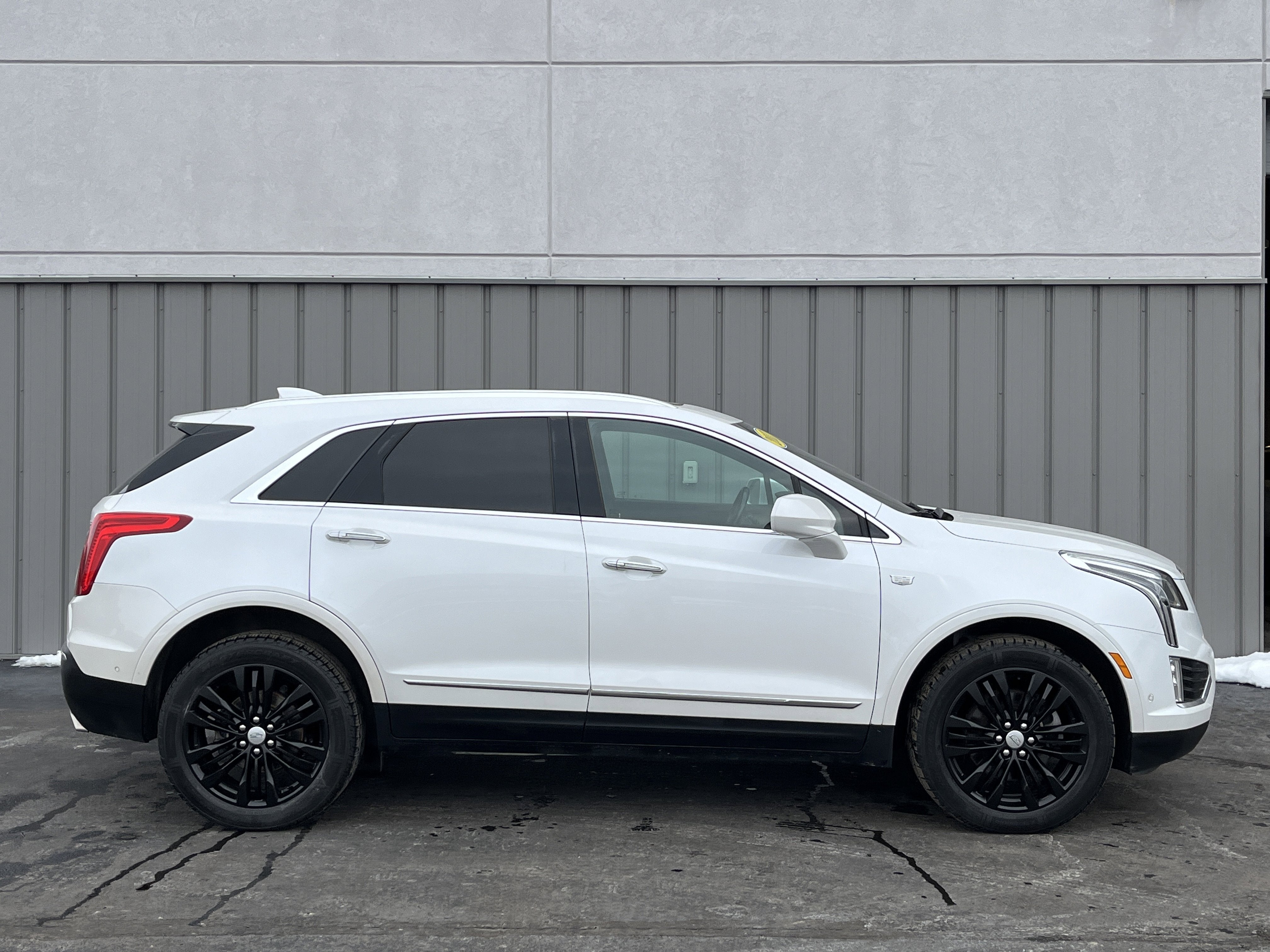 2017 Cadillac XT5 Premium Luxury FWD