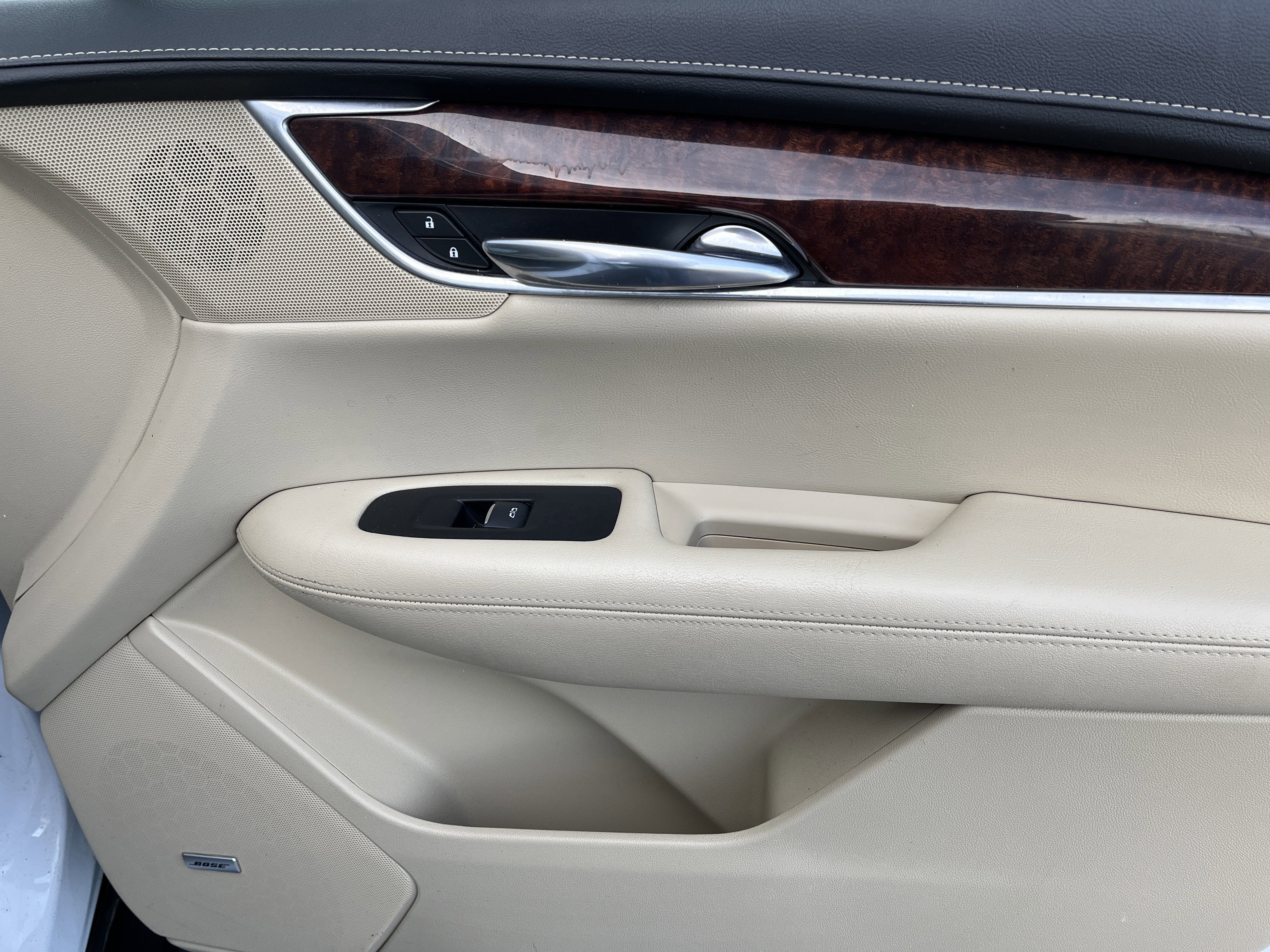 2017 Cadillac XT5 Premium Luxury FWD