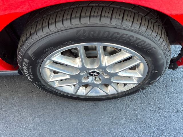 2012 Ford Mustang V6 Premium