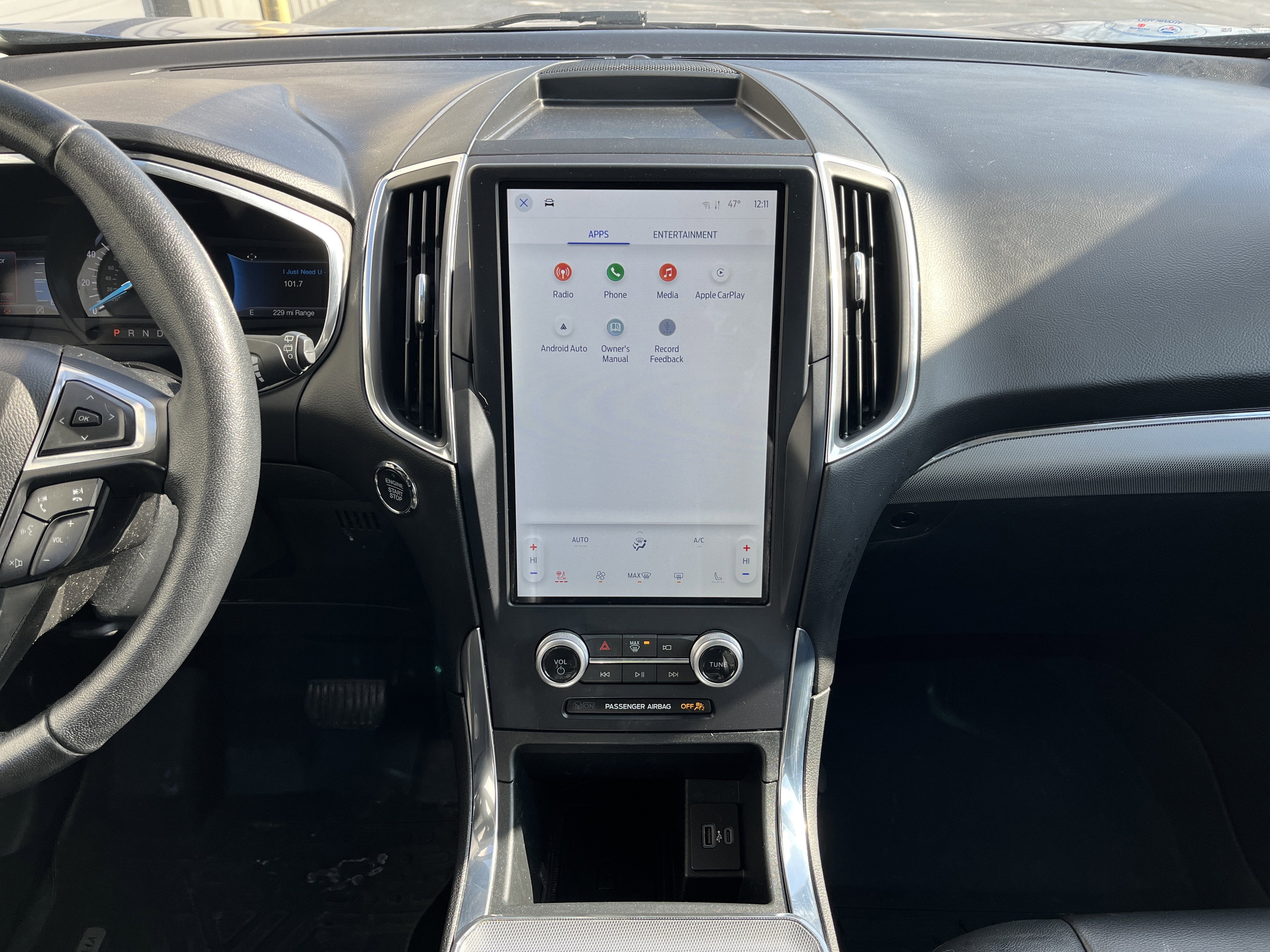 2021 Ford Edge Titanium