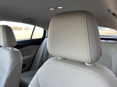 2019 Buick Regal Essence